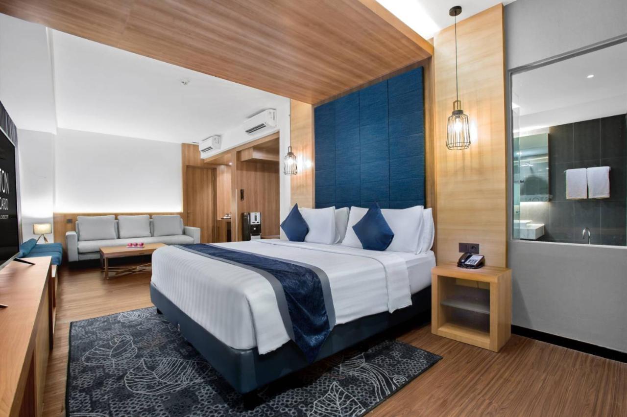 Aston Sidoarjo City Hotel & Conference Center Экстерьер фото