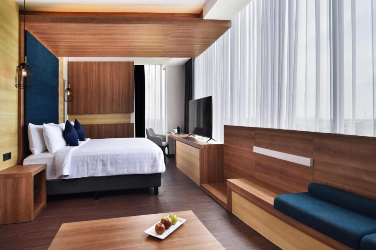 Aston Sidoarjo City Hotel & Conference Center Экстерьер фото