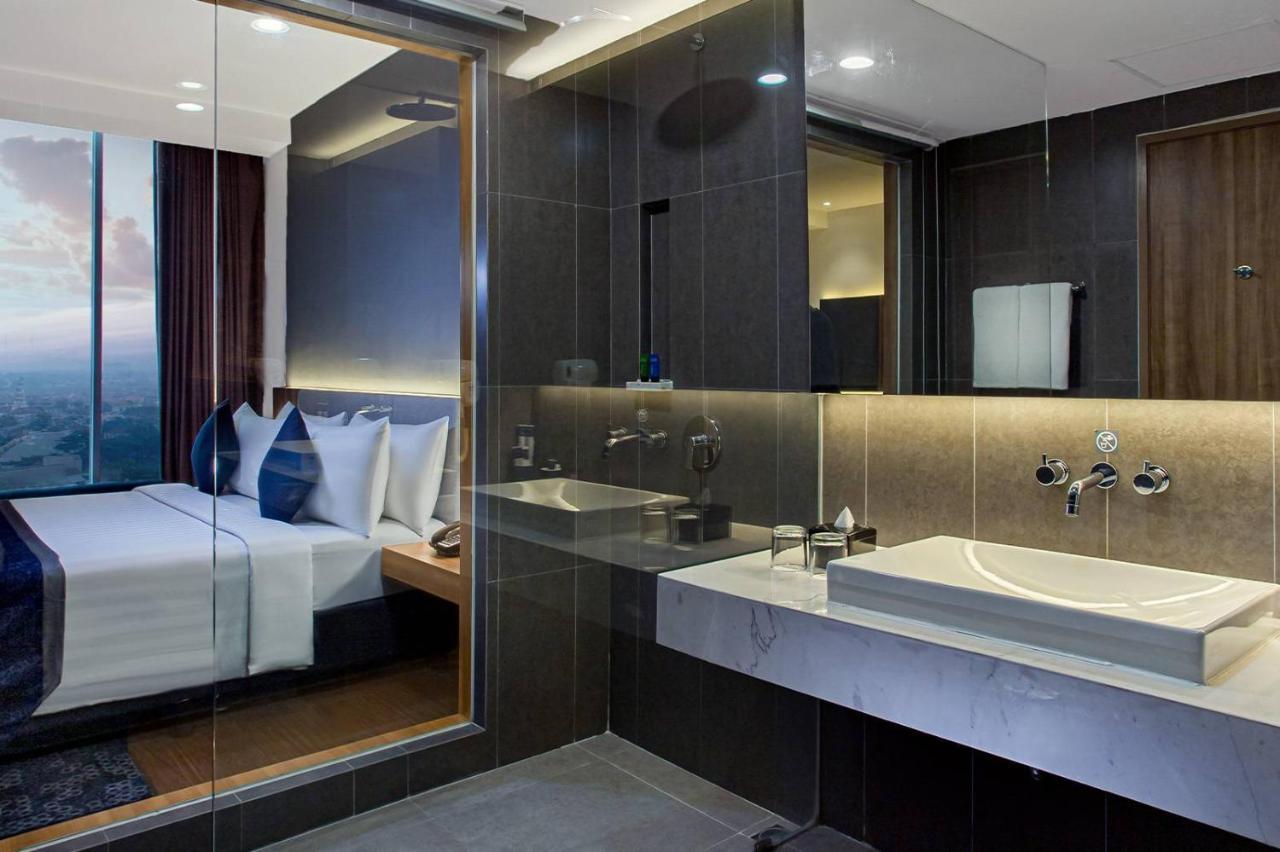 Aston Sidoarjo City Hotel & Conference Center Экстерьер фото