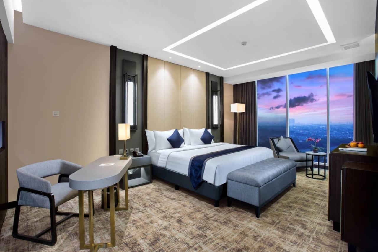 Aston Sidoarjo City Hotel & Conference Center Экстерьер фото