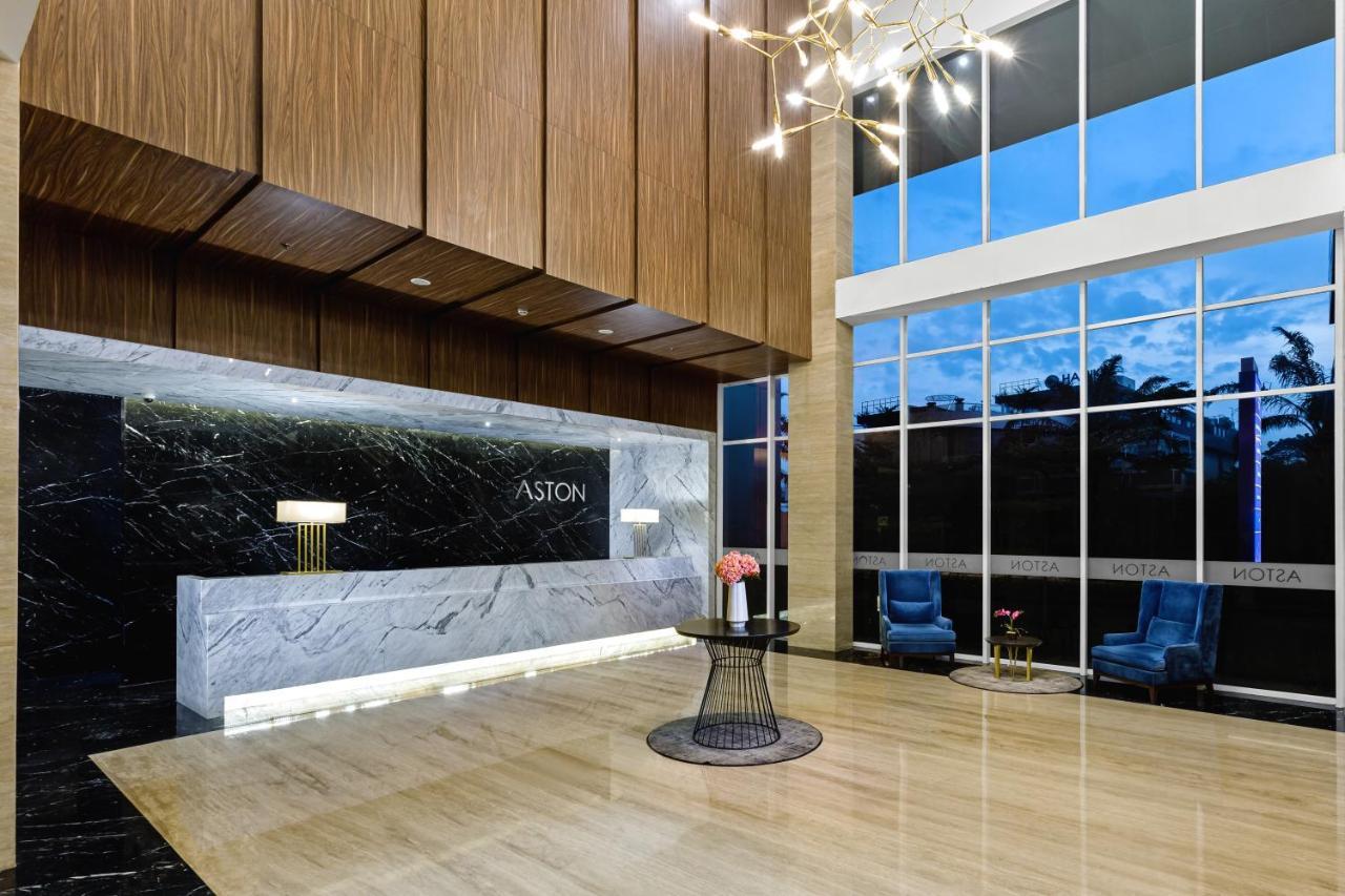 Aston Sidoarjo City Hotel & Conference Center Экстерьер фото